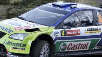 <strong>FORD, EN CABEZA.</strong>Los finlandeses Mikko Hirvonen y Marcus Gronholm, ambos con Ford, siguen al frente del Rally de Gales.