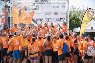 Corredores de la 'Beer Runners'