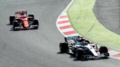 Formula One - F1 - Test session - Barcelona-Catalunya racetrack in Montmelo, Spain - 1/3/17. Mercedes&#039; Valterri Bottas is followed by Ferrari&#039;s Sebastian Vettel. REUTERS/Albert Gea