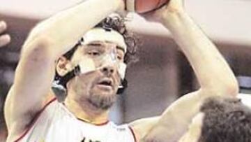 Garbajosa sortea a dos rivales