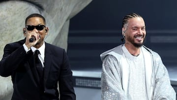 ¡Will Smith reaparece al más puro estilo de ‘Men In Black’! El reconocido actor sorprendió al público de Coachella al ser la estrella invitada en el set de J Balvin.