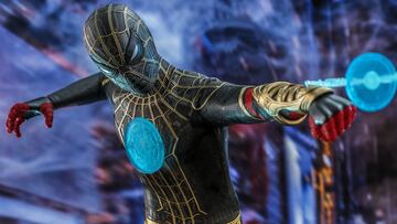 La figura Hot Toys de Spider-Man: No Way Home descubre los nuevos poderes de Peter Parker