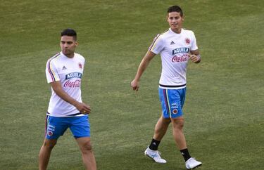 Spain face James and Falcao