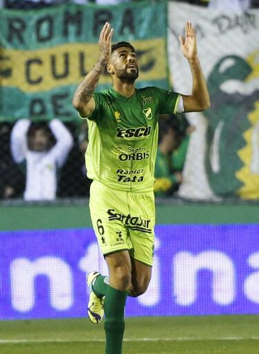 Alexander Barboza: River Plate try to retain Depor target