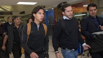 El futbolista de 18 años llegó al Real Betis e inmediatamente fue presentado por Andrés a la gente del club español.