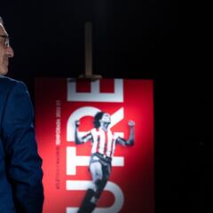 El carné de socio del Atlético rendirá homenaje a Paulo Futre