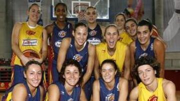 <b>CHICAS DE PLATA. </b>La Selección femenina, con Valdemoro a la cabeza, ganó la plata en el Europeo.