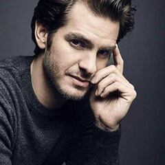 Andrew Garfield se declara "gay pero sin el acto sexual"