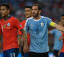 Godín alaba a Chile: "Es un rival fuerte y candidato al título"