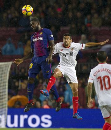 Umtiti y Jesús Navas.