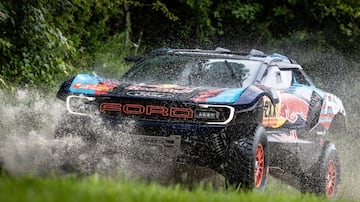 El Ford Raptor T1+ de Carlos Sainz y Nani Roma para el Rally Dakar 2025.