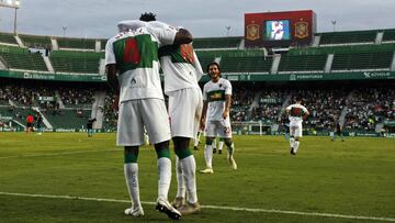 Los jugadores lucieron Conagas por primera vez ante el Lugo, debajo del dorsal.