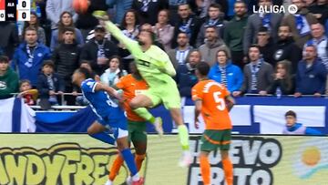 Un penalti que pone patas arriba el descenso y que es polémico hasta decir basta