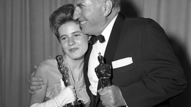 Shortest and longest Oscars speeches ever: who said the least and who had to get pulled off the stage