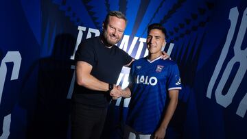 Núñez protagoniza el traspaso más polémico de Inglaterra y su ex club sale al paso de las críticas