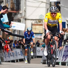 Pogacar bate de nuevo a un gran Enric Mas para alcanzar su victoria 50 como profesional