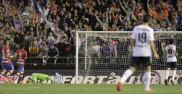 3-0. Feghouli anotó el tercer tanto.
