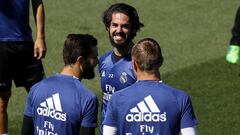 Último entrenamiento del Real Madrid antes de viajar a Málaga