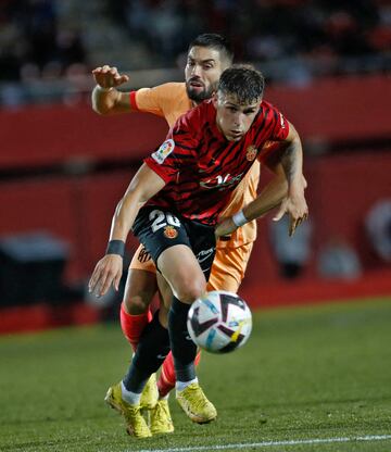 Giovanni González y Yannick Carrasco.