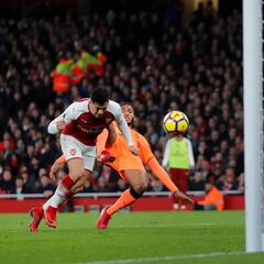 Alexis y Arsenal reaccionan, pero no pueden vencer a Liverpool