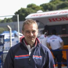 Repsol y Honda piden a Rossi que tenga mejor perder