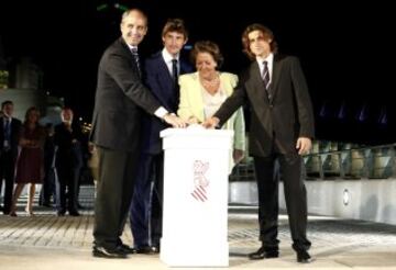 Presentación del Open de Valencia de tenis en 2009, junto al Presidnete de la Comundad valencia, Francisco Camps, y los tenistas Juan Carlos Ferrero y David Ferrer.