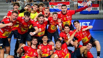 Selecci¨®n Espa?ola sub-19 de balonmano, campeones del mundo en Croacia.