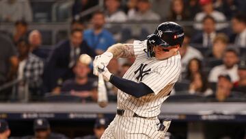 New York (United States), 05/10/2024.- New York Yankees' Alex Verdugo hits the ball at bat during a game against the Kansas City Royals of the Major League Baseball (MLB) American League Division Series playoff game one between the Kansas City Royals and the New York Yankees in New York, New York, 05 October 2024. The series is the best-of-five games. (Nueva York) EFE/EPA/SARAH YENESEL