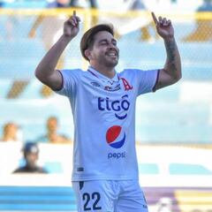 Fito Zelaya agradece a Dios por el título con Alianza