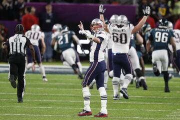 Las imágenes del primer anillo de Super Bowl de los Eagles