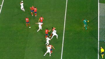 El Atleti responde con ironía a la confesión de Clattenburg