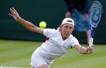 Una de las tenistas con la carrera más larga de la historia. Aunque la nueve veces ganadora de Wimbledon tuvo el desafío más difícil al que se ha enfrentado una vez terminada su trayectoria. En 2010 se le diagnosticó un cáncer que, afortunadamente, pudo superar en tan solo deis meses.