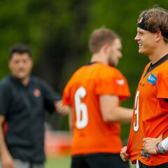 Joe Burrow nursing leg injury in training camp