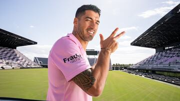 El histórico goleador charrúa vivirá sus primeros momentos en el Florida Blue Training Center como futbolista de Las Garzas y estará en conferencia de prensa.