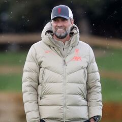 Klopp desestima hacer de James Bond: "Si yo saliera en bañador..."