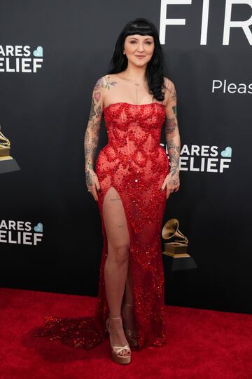 Julia Michaels posa en la alfombra roja de los Grammy 2025 en el Crypto.com Arena situado en la ciudad de Los ?ngeles, en California.