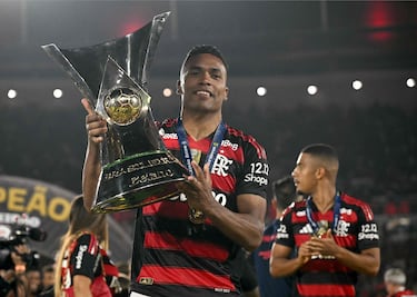 Cruz Azul, a un mundo de distancia del Flamengo