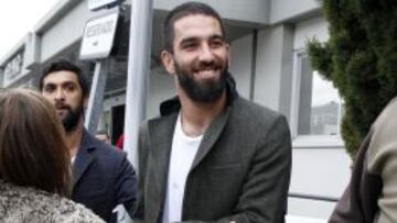 Arda también se hizo ayer pruebas.