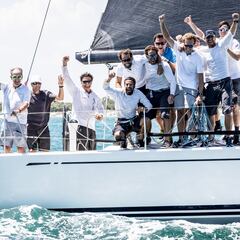 Elena Nova y Enewtec, los reyes del Trofeo S.M. La Reina