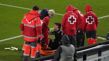 Juan Soriano, justo despu&eacute;s de lesionarse en su rodilla derecha.