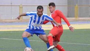 Arturo, a la izquierda, juega en el grupo IV de 2&ordf;B.
 