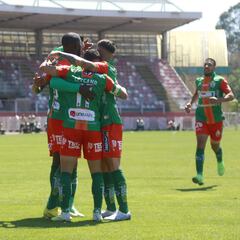 Cobresal abraza el título