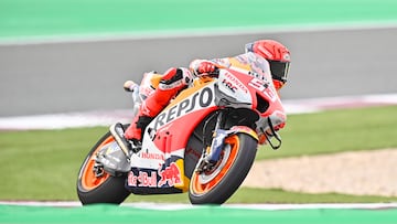 Doha (Qatar), 04/03/2022.- Spanish MotoGP rider Marc Marquez of Repsol Honda Team in action during the free practice session of the Motorcycling Grand Prix of Qatar at the Losail International Circuit in Doha, Qatar, 04 March 2022. The 2022 MotoGP World Championship season's first race will be held at Losail International Circuit on 06 March. (Motociclismo, Ciclismo, Catar) EFE/EPA/NOUSHAD THEKKAYIL
