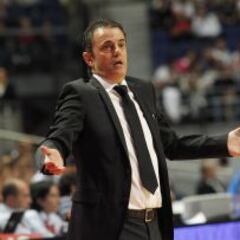 Fisac: "Mis jugadores no pueden ni desayunar antes de entrenar"