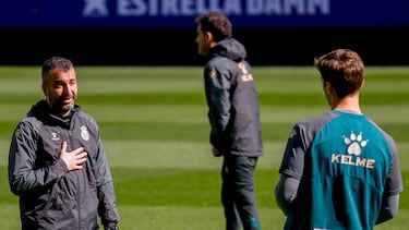 Con Joselu, Montes, dos asistentes ‘vip’ y un ‘nuevo’ Denis Suárez