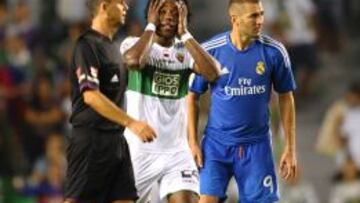 El Elche recurrirá la segunda tarjeta a Carlos Sánchez