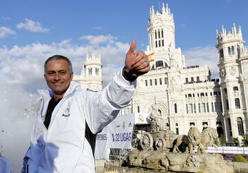  1 Liga, 1 Supercopa de España y 1 Copa del Rey.