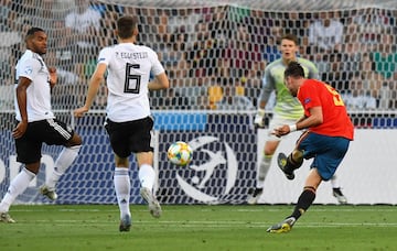 1-0. Fabi芍n Ruiz marc車 el primer gol.