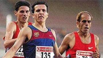 <b>A PARÍS.</B> Juan Carlos Higuero, Roberto Parra y Reyes Estévez, ayer en Jerez. Los tres irán al Mundial.