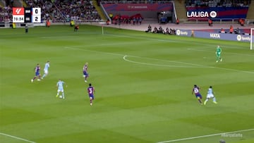 Aspas poniendo colorado a todo el Barça en el 0-2: genialidad de crack